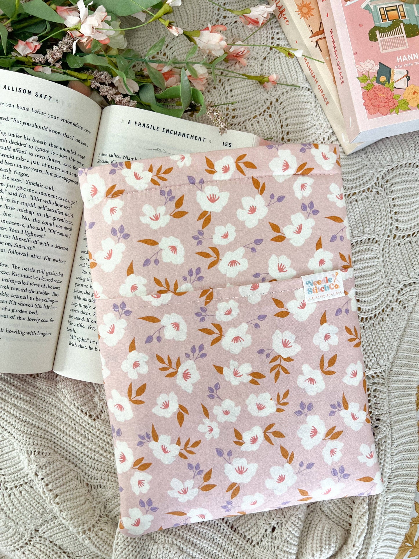 Book Sleeve: Flowing Floral Blush