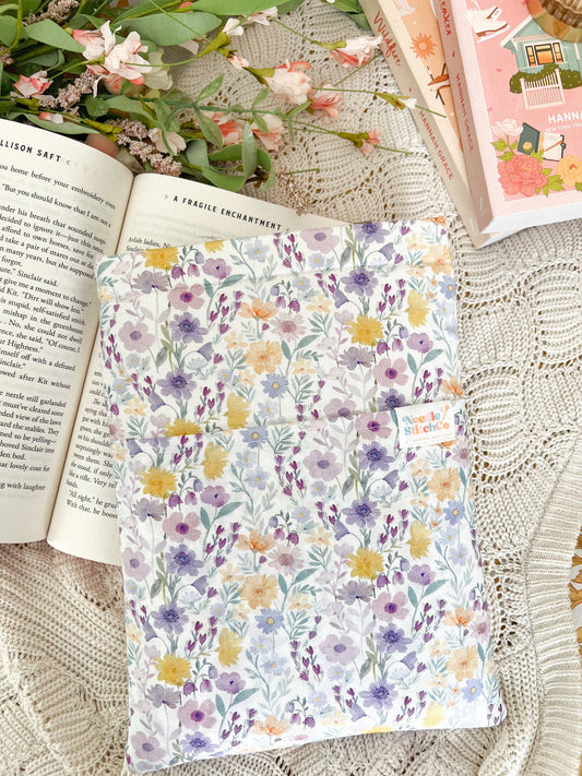 Book Sleeve: Floral Dreams